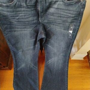 NWT Sonoma Goods For Life Flare Jeans 20W All About Comfort Premium